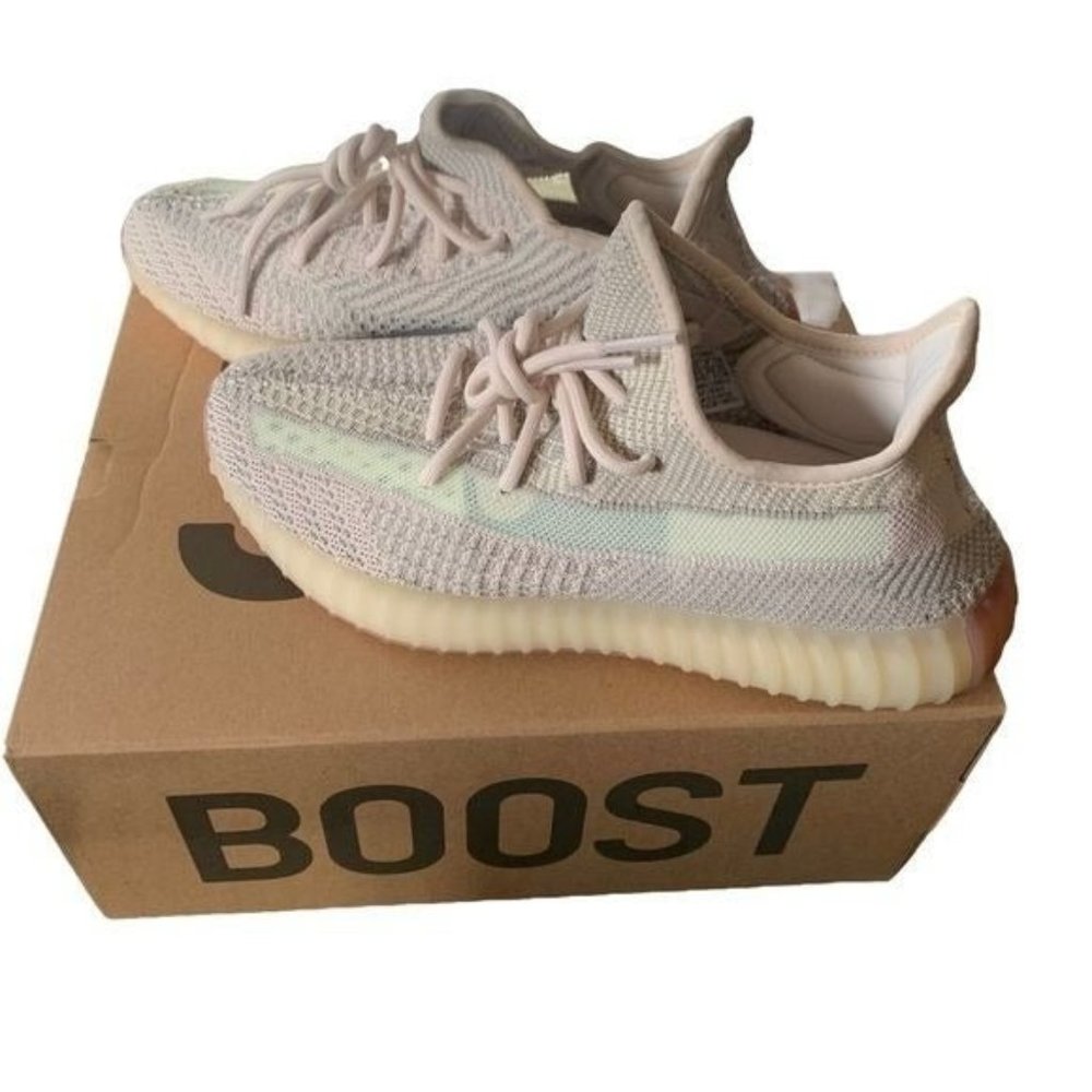 New Yeezy boost 350 citrin non-reflective. Authentic Adidas mens size 8
